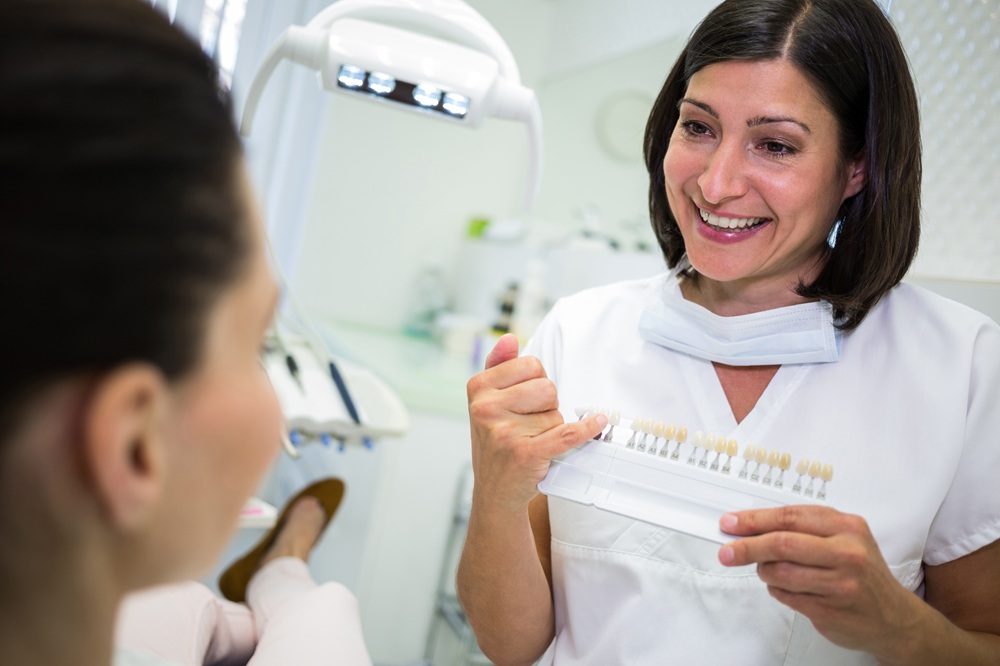 How to Maintain Veneers While Keeping Your Gums Healthy